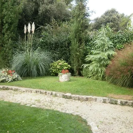 Apartment In With Terrace, Air Condition, Wifi, Washing Machine Rovinj