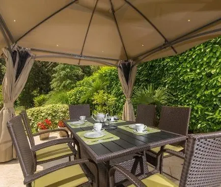 Apartmán In With Terrace, Air Condition, Wifi, Washing Machine