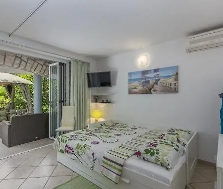 Apartment In With Terrace, Air Condition, Wifi, Washing Machine *