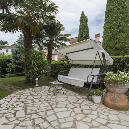 In With Terrace, Air Condition, Wifi, Washing Machine *