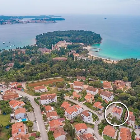 In With Terrace, Air Condition, Wifi, Washing Machine *